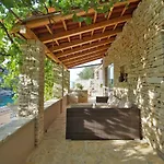Stone House Mia Holiday home Vela Luka