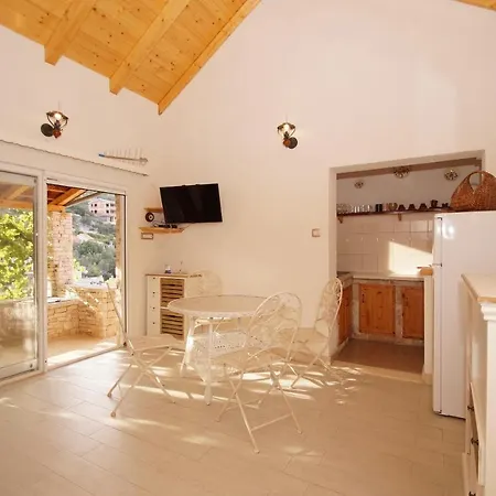 Ferienhaus Stone House Mia