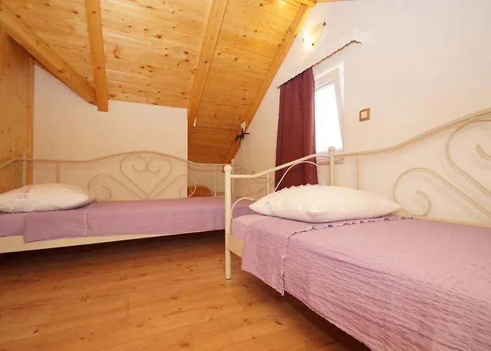 Nyaraló Stone House Mia *